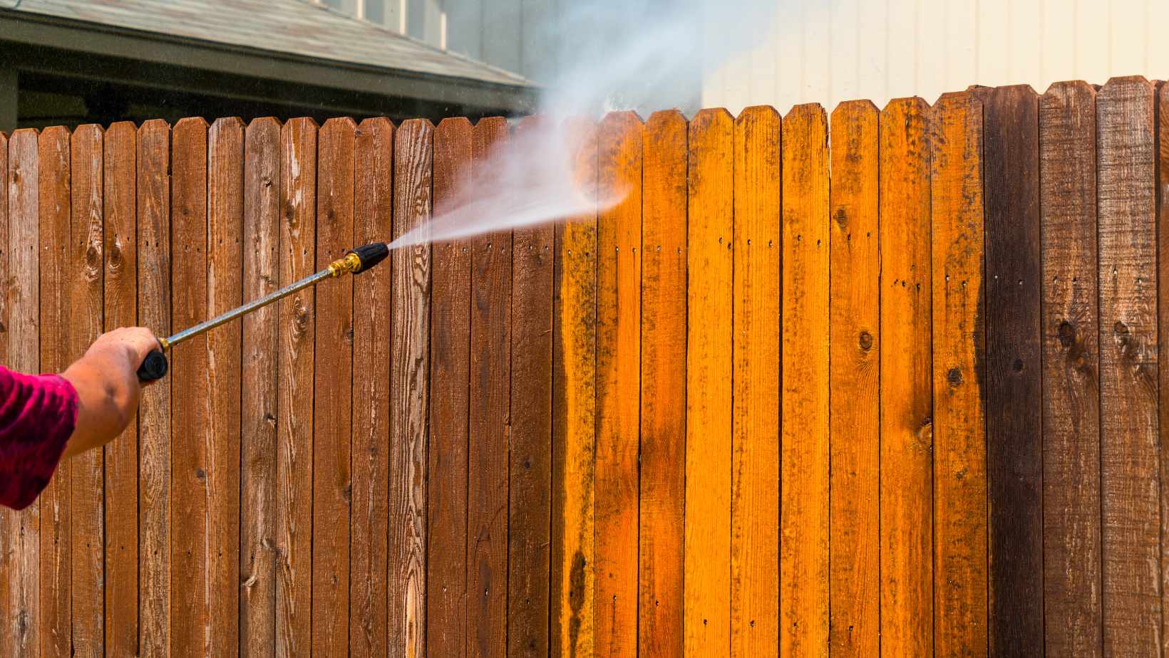 How Much Stain Do i Need For my Fence - My Garden And Patio