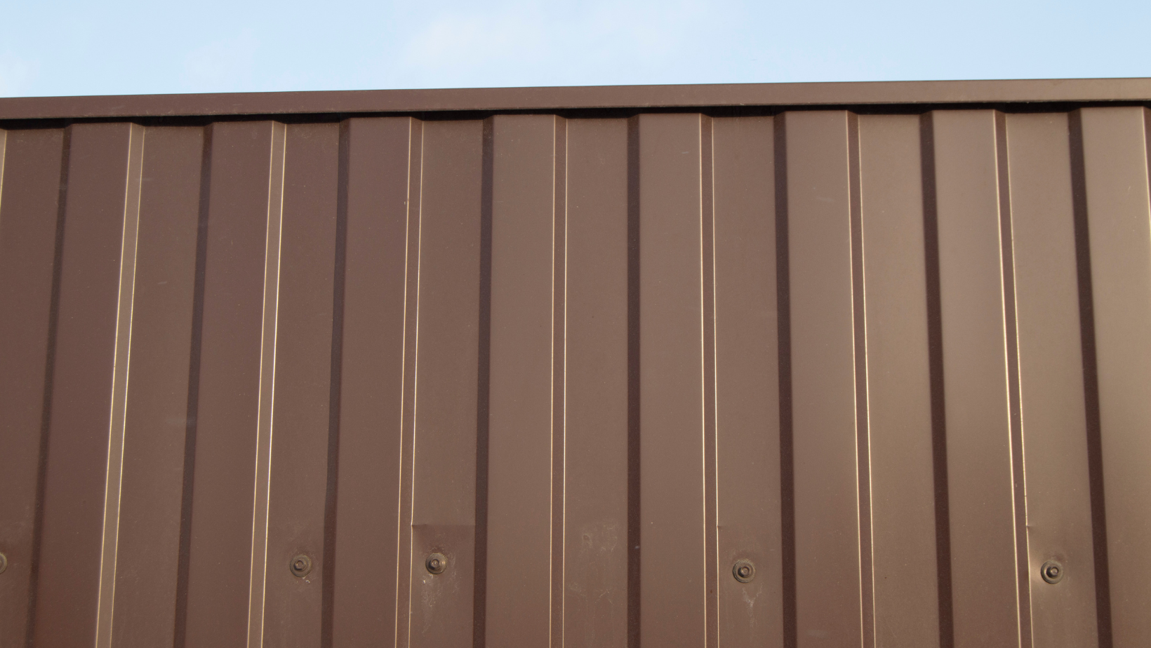 How to install aluminum fence? (Explained!)