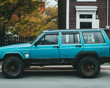 blue grey jeep