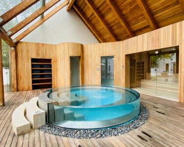 jacuzzi gazebo