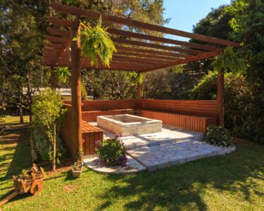 gazebo attached to house