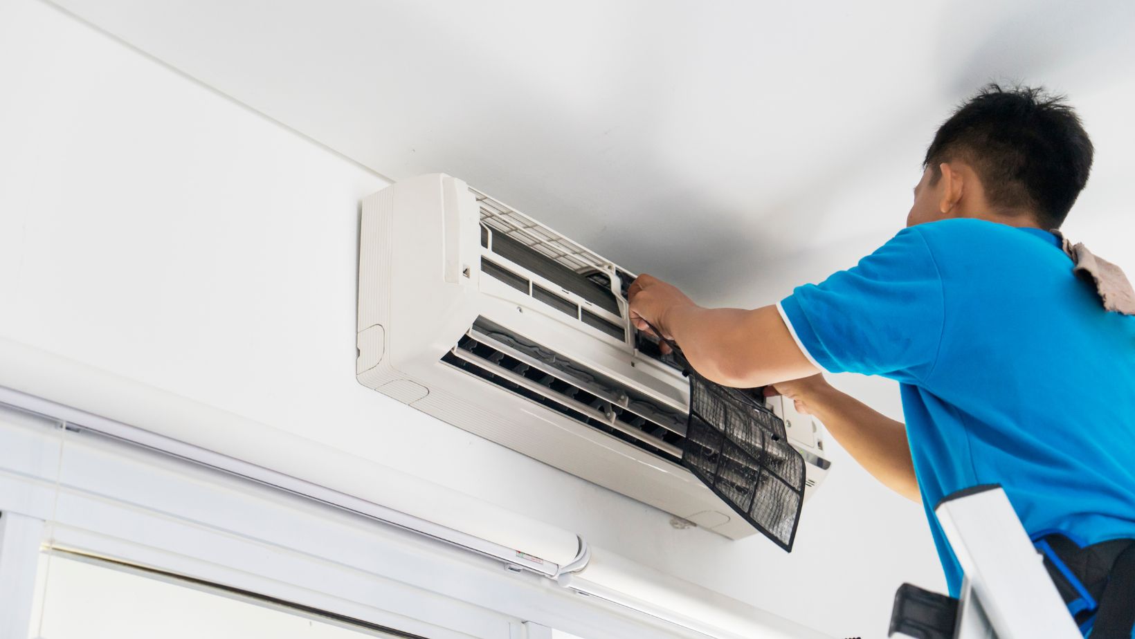Effective Solutions if Air Conditioner Blowing Hot Air Inside and Cold