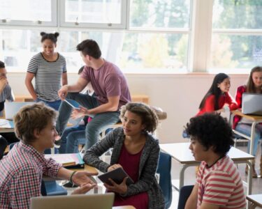 hiasan kelas sederhana tapi mewah