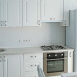 What Solutions Do Wholesale Cabinets Offer for Maximizing Storage in Limited Spaces? 6 Expert Tips