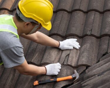 tile roof replacement signs, warning signs tile roof, signs it's time to replace roof, roof age inspection tips, damaged tile roof indicators, when to replace tile roof, roof maintenance tips, tile roof deterioration, roof repair vs replacement, house roof upgrade
